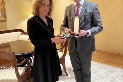 Presentation of a state honour to Mrs. Nina Simova, Ambassador Extraordinary and Plenipotentiary of the Republic of Bulgaria to the Republic of Finland